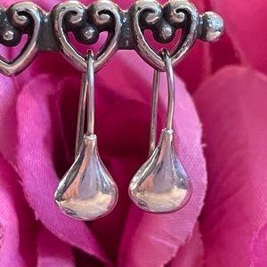 Silpada Perfect Pair Teardrop Sterling Silver Earrings W1645